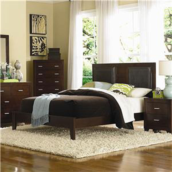 Coaster Tiffany Upholstered Platform Style Eastern King Bed